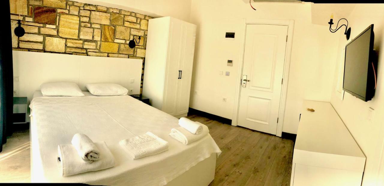 Victoria Hotel And Lounge 福卡 外观 照片